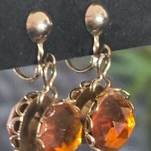 Vintage gold tone amber stone screw on earrings (no piercing required)